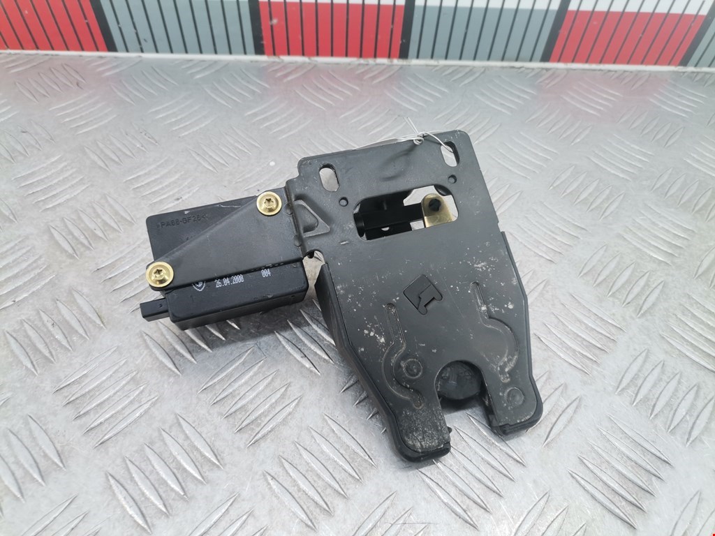 Замок багажника (крышки двери) BMW 5er 5 серия E39 1995-2004