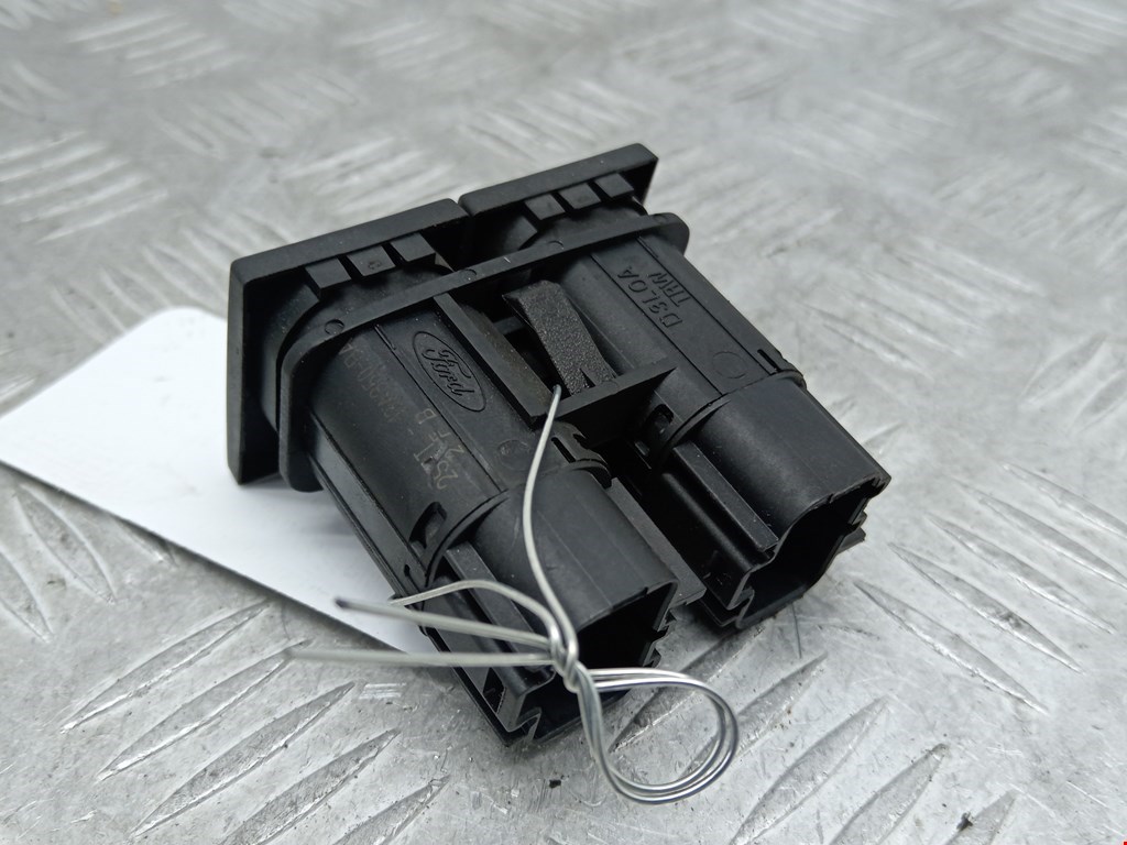 Кнопка аварийной сигнализации (аварийки) FORD Mondeo III 2000-2007