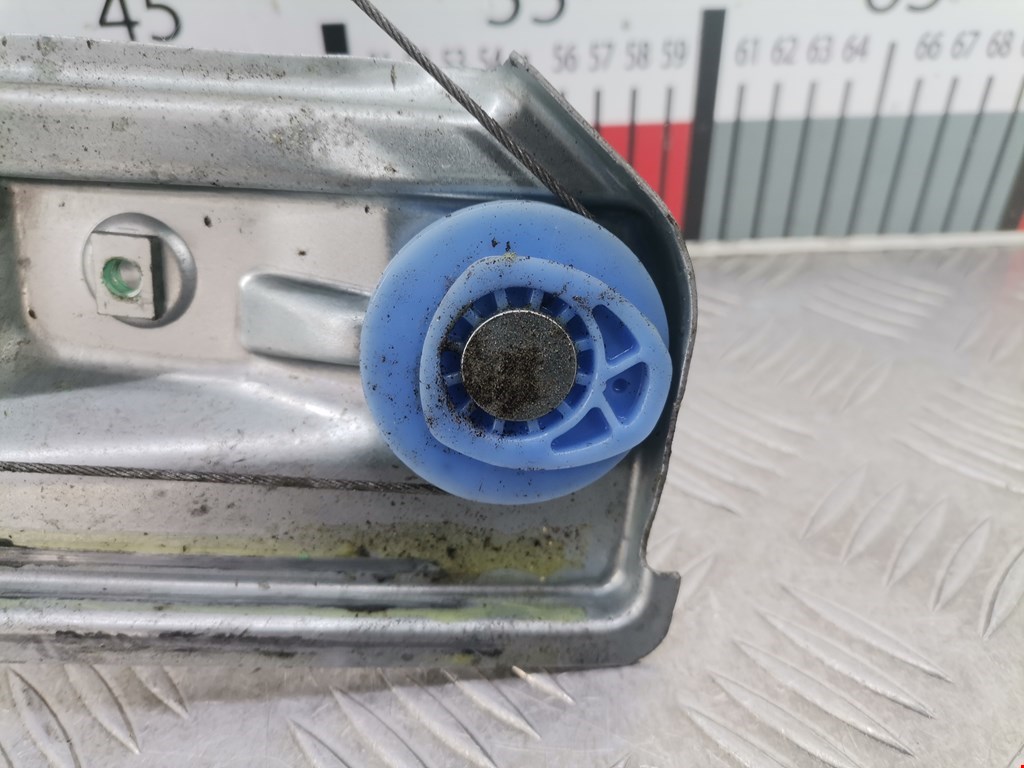 Стеклоподъемник задний левый OPEL Astra J 2009-2017