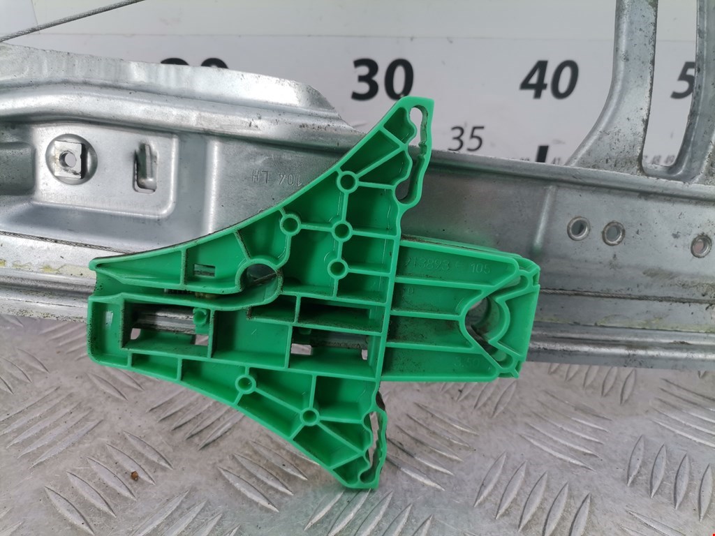 Стеклоподъемник задний левый OPEL Astra J 2009-2017