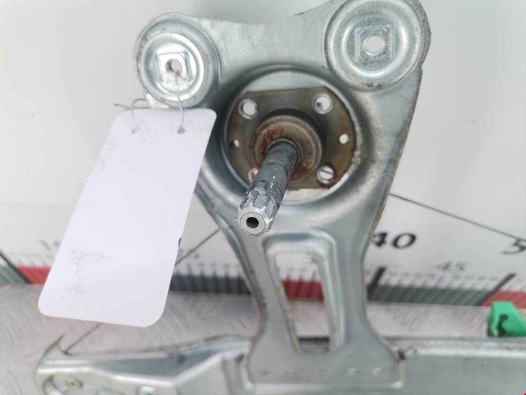 Стеклоподъемник задний левый OPEL Astra J 2009-2017