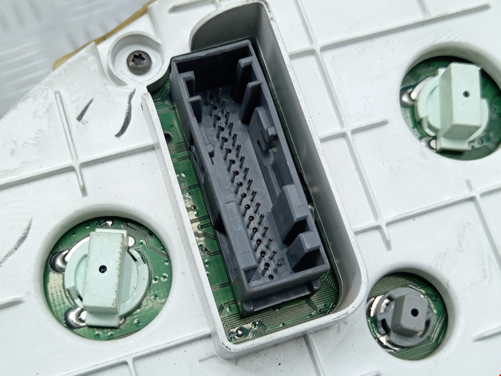 Панель приборов (щиток) FORD Mondeo III 2000-2007