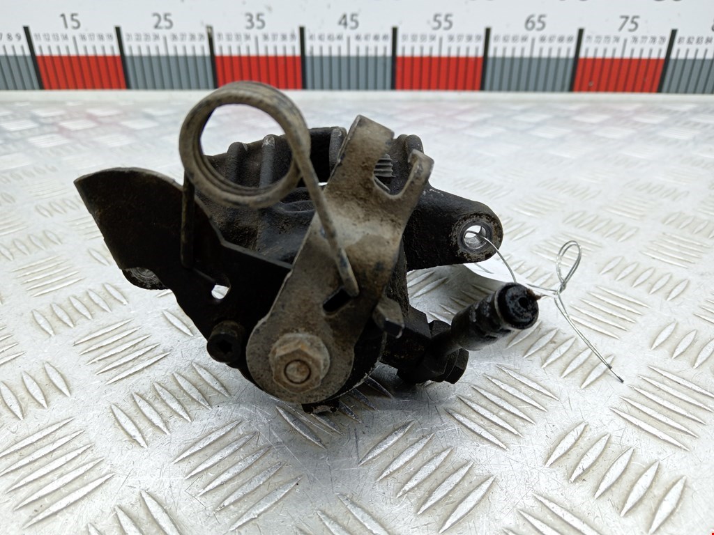 Суппорт задний левый AUDI A4 B6 2001-2005