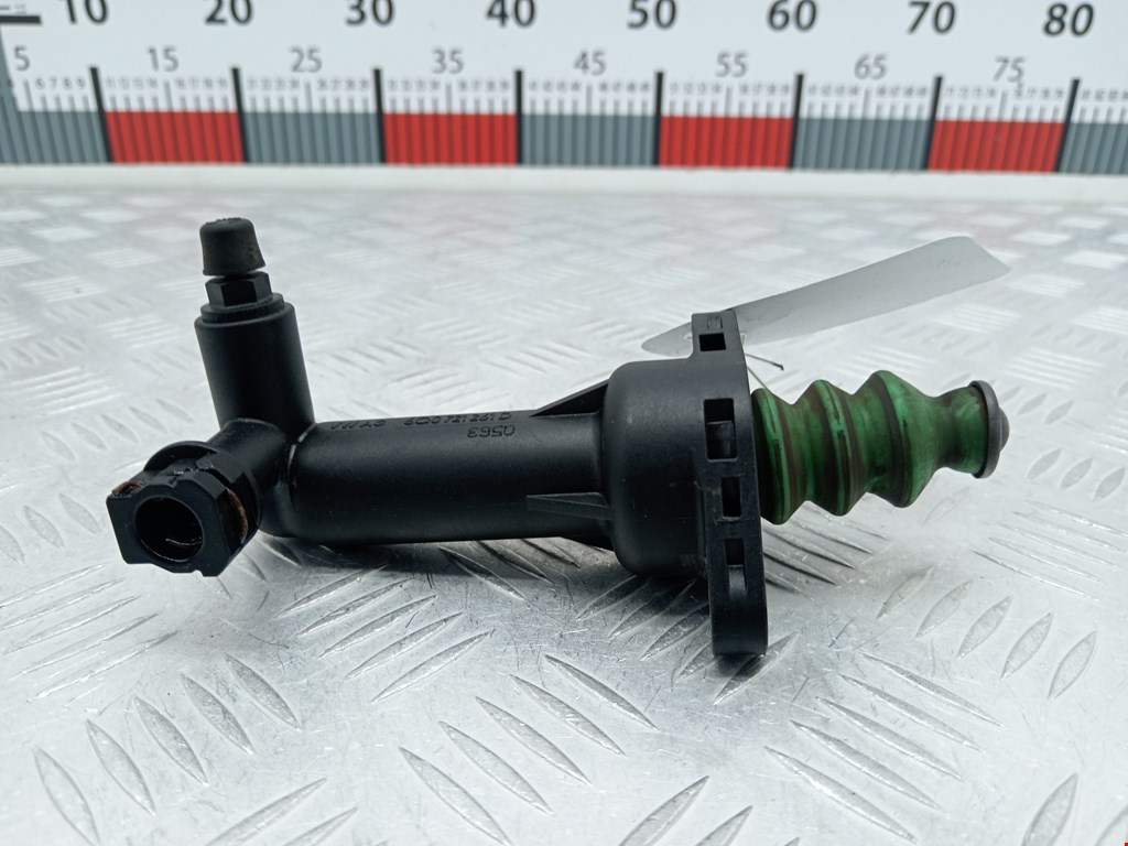 Цилиндр сцепления рабочий VOLKSWAGEN Polo IV 2001-2009