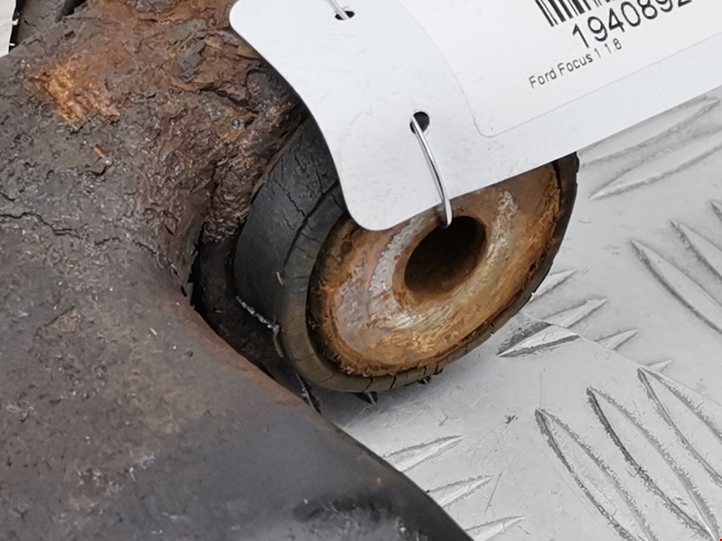 Рычаг передний левый FORD Focus I 1998-2005