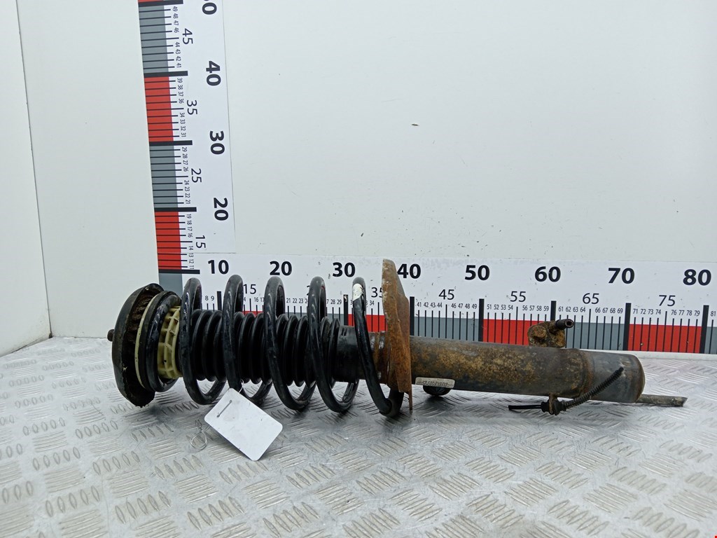 Стойка амортизатора переднего левого Peugeot 207 (2006-2014)