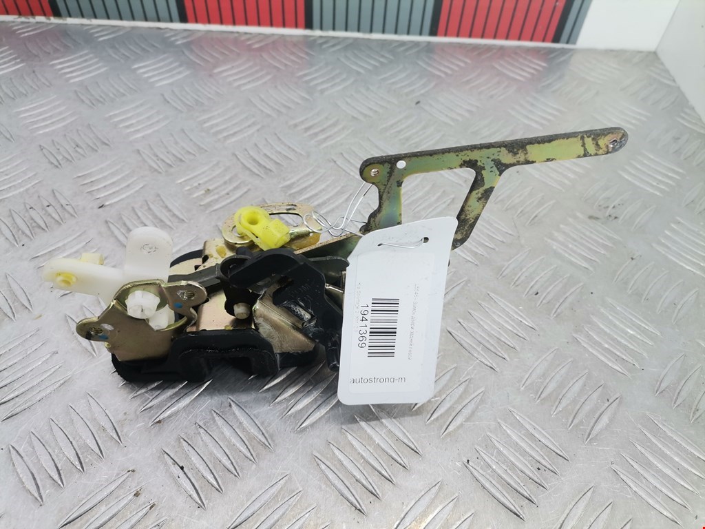 Замок двери задней левой KIA Sportage II 2004-2010