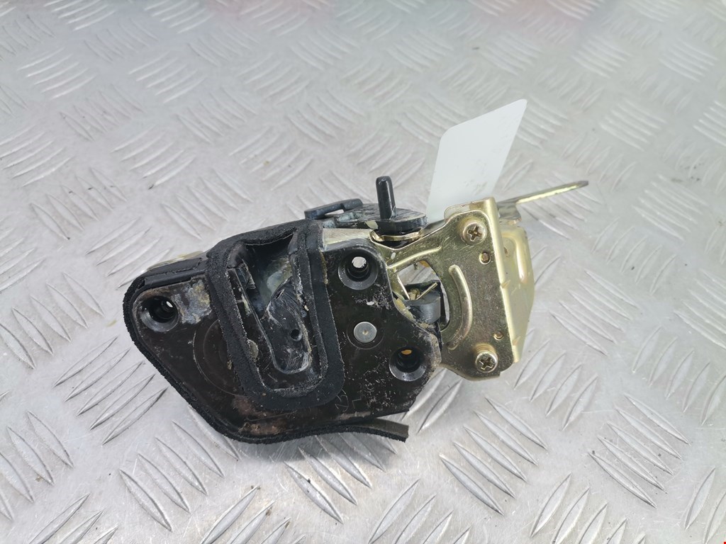 Замок двери задней левой KIA Sportage II 2004-2010