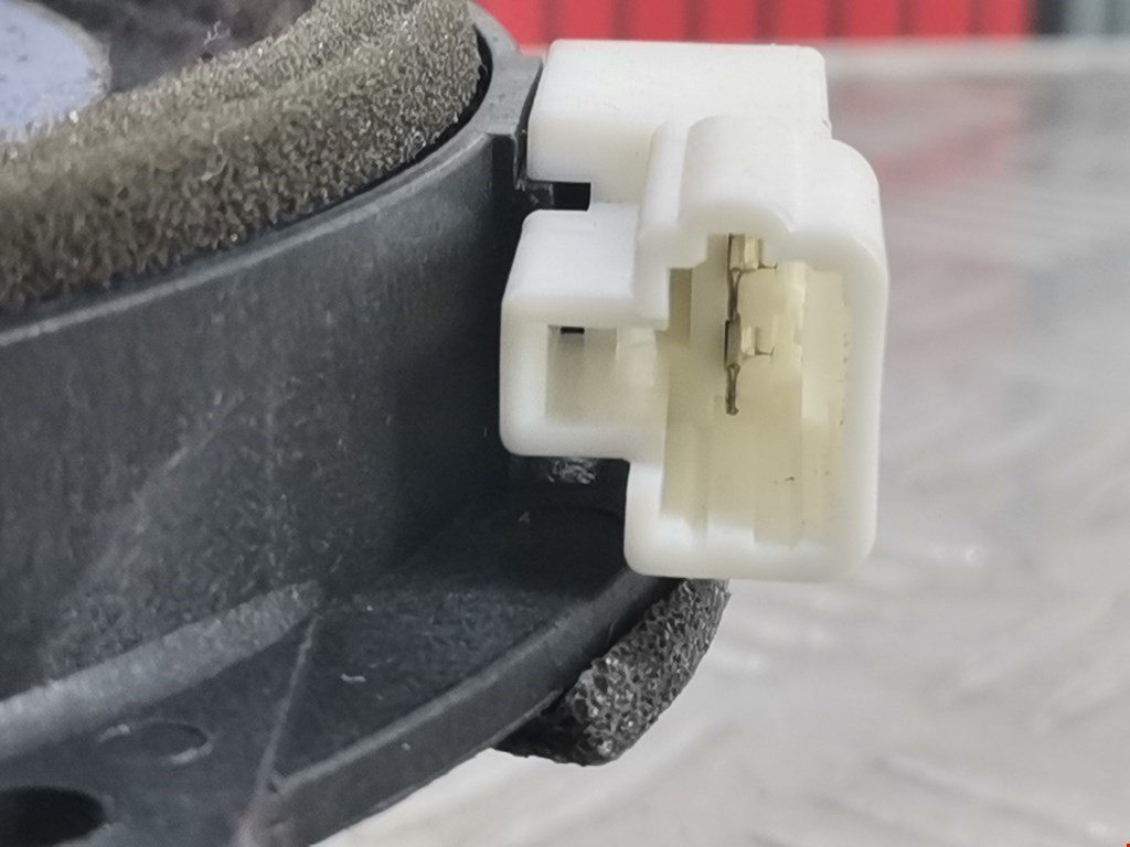 Динамик KIA Sportage II 2004-2010