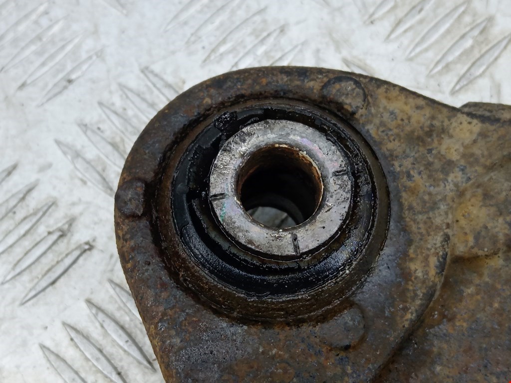 Рычаг передний левый OPEL Vivaro A 2001-2014