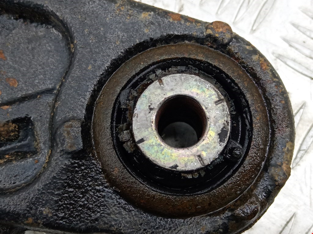 Рычаг передний правый OPEL Vivaro A 2001-2014