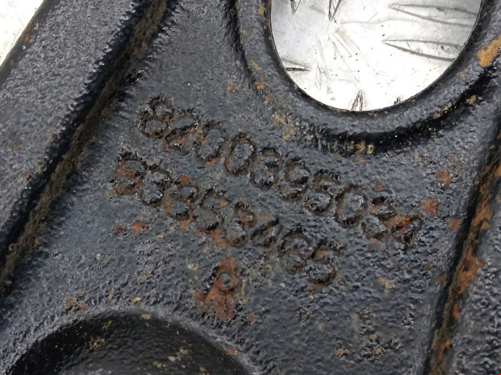 Рычаг передний правый OPEL Vivaro A 2001-2014