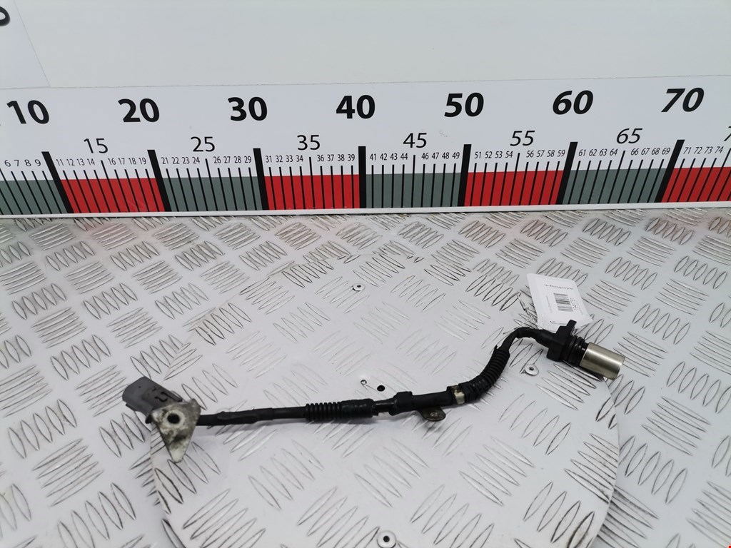 Датчик положения коленвала TOYOTA Avensis 2003-2008