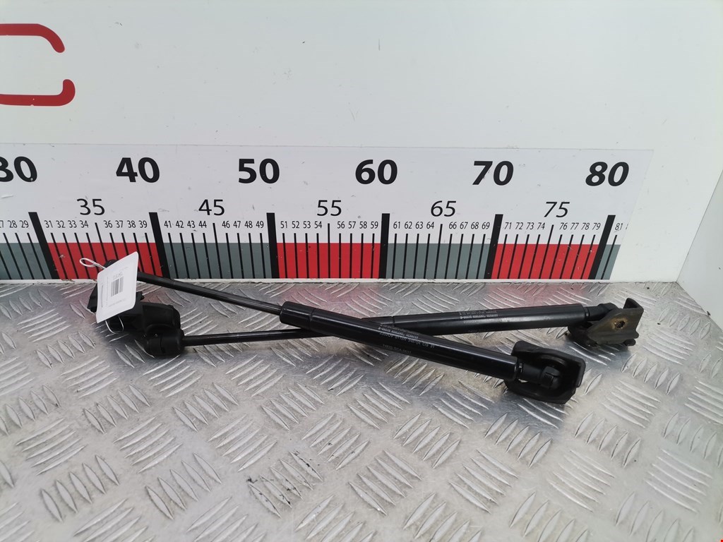 Амортизатор крышки (двери) багажника HONDA CR-V II 2002-2007