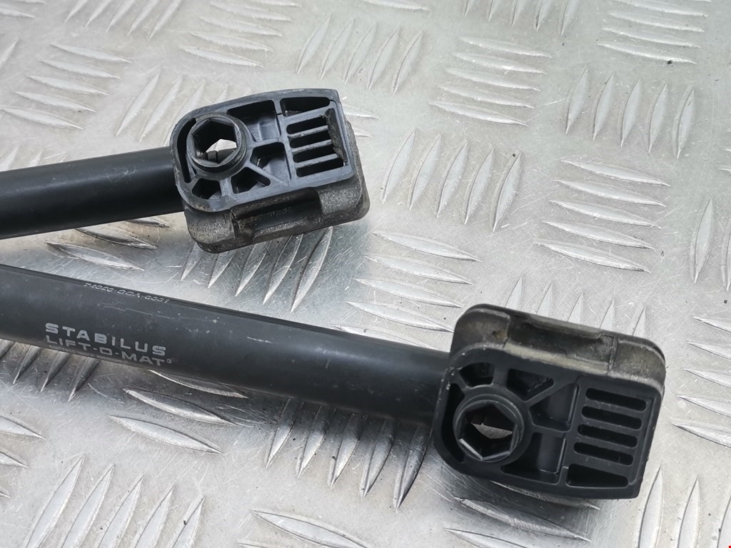 Амортизатор крышки (двери) багажника HONDA CR-V II 2002-2007