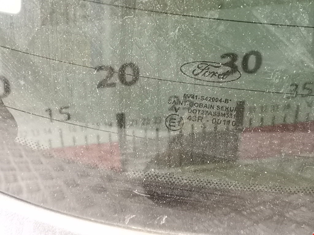 Стекло заднее FORD Kuga 2008-2012
