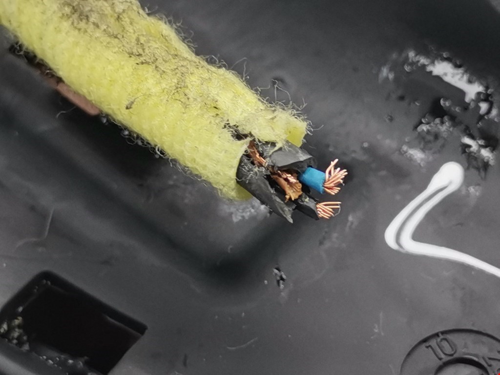 Подушка безопасности боковая (в сиденье) VOLKSWAGEN Passat B6 2005-2011