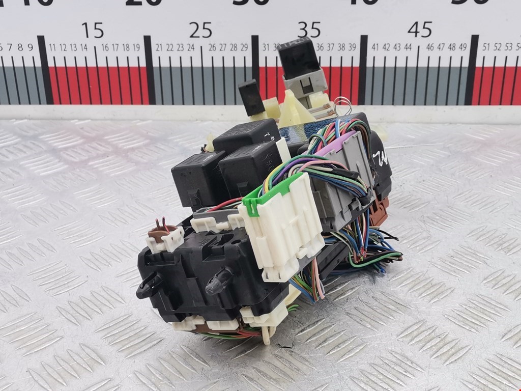 Блок реле MITSUBISHI Space Star 1999-2006