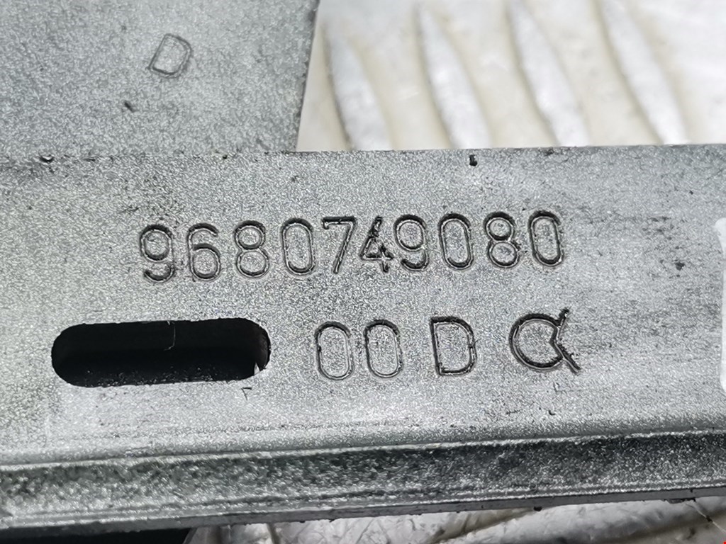 Петля капота левая/правая PEUGEOT 307 2001-2008