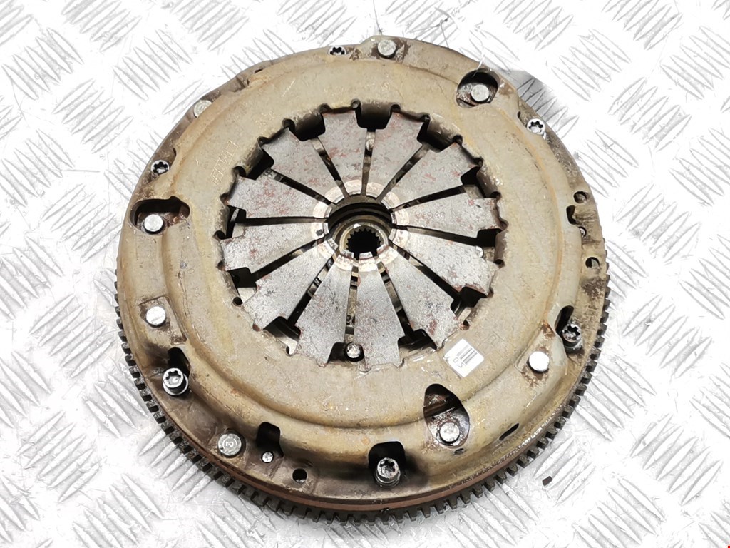 Маховик (демпфер сцепления) FIAT Grande Punto 2005-2009