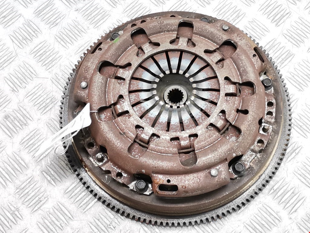 Маховик (демпфер сцепления) Ford Fiesta 5 (2002-2008)