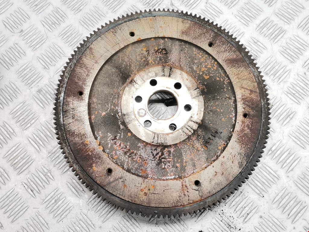 Маховик (демпфер сцепления) OPEL Corsa C 2000-2006