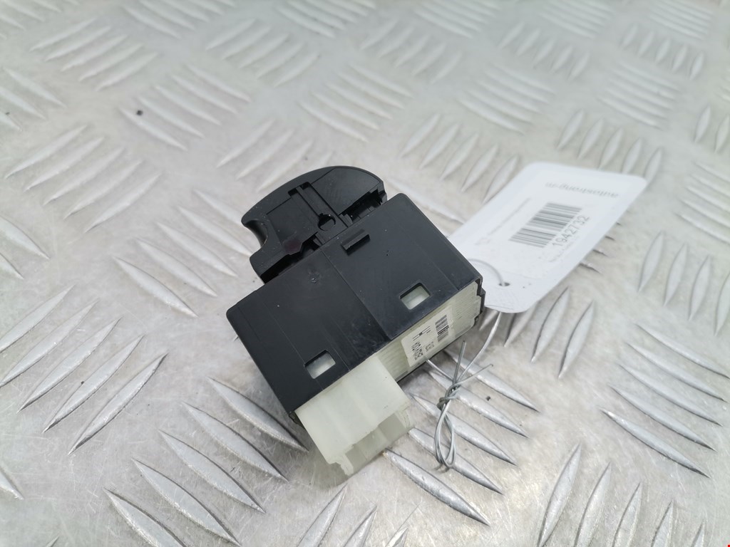 Кнопка стеклоподъемника RENAULT Koleos HY 2008-2016