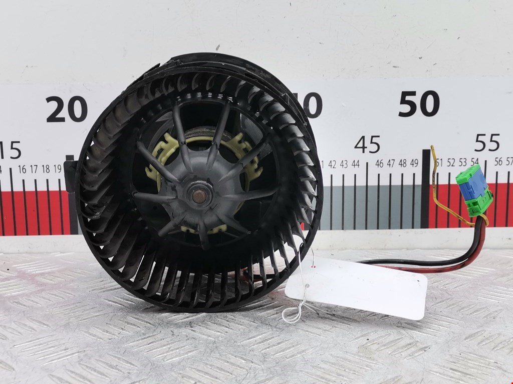 Моторчик (мотор) отопителя салона RENAULT Megane II 2002-2009