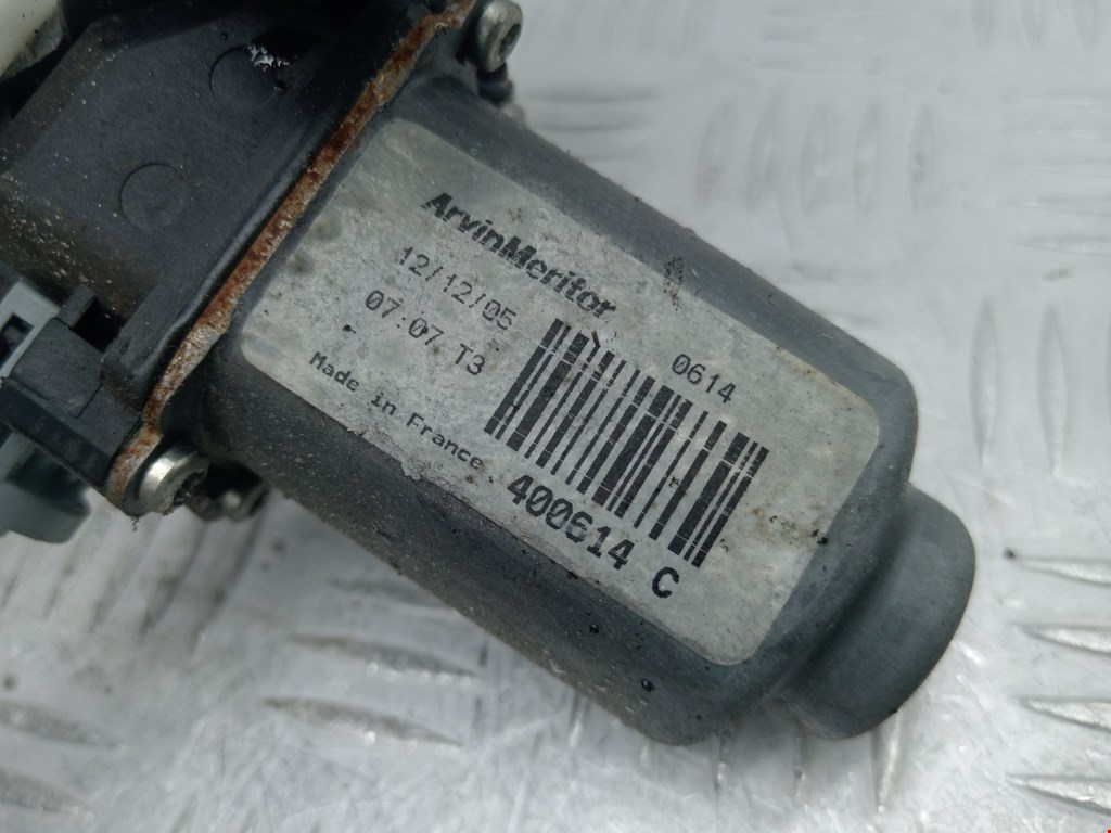 Стеклоподъемник задний правый RENAULT Espace 2003-2014