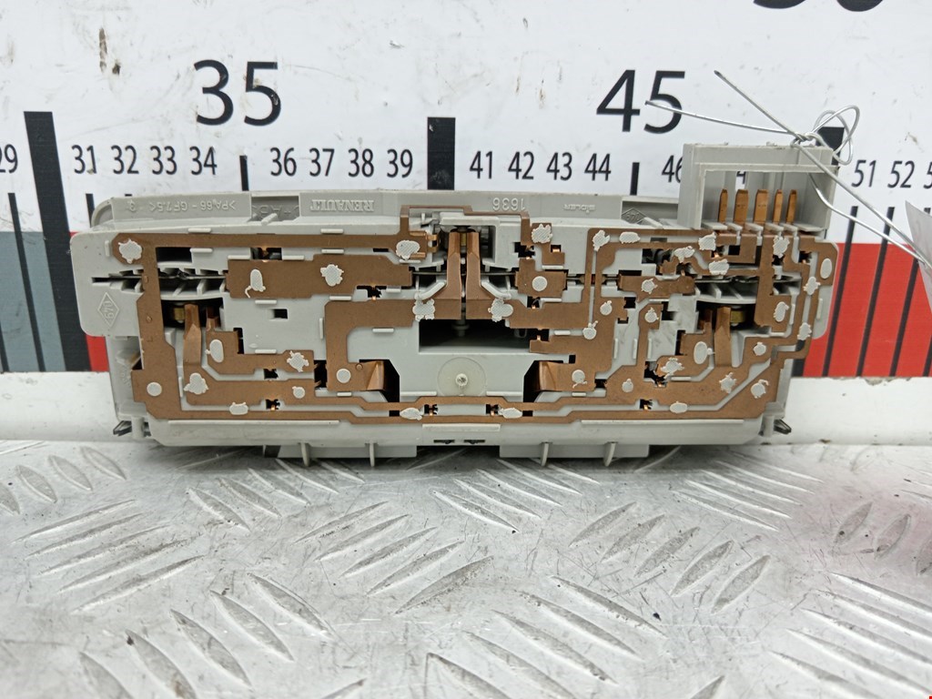 Плафон салонный (салона фонарь) RENAULT Espace 2003-2014