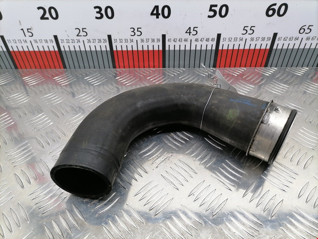 Патрубок интеркулера VOLKSWAGEN Passat B6 2005-2011