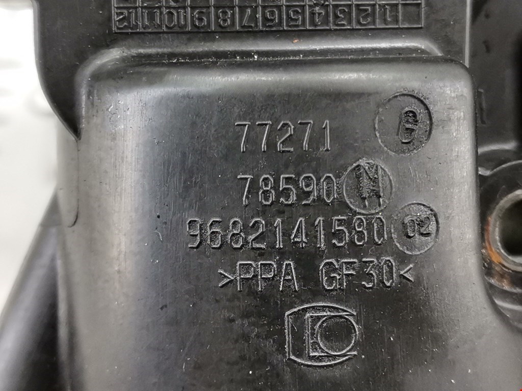 Корпус термостата FORD Kuga 2008-2012