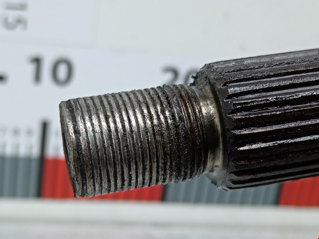 Полуось (привод, приводной вал) передняя левая FORD Mondeo III 2000-2007