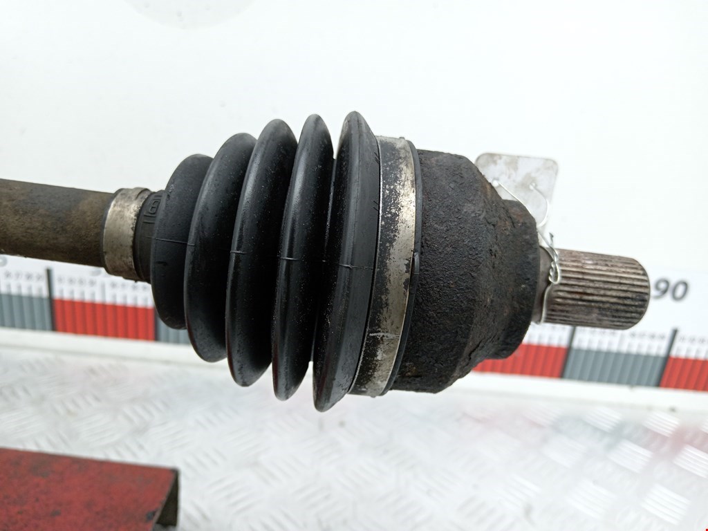 Полуось (привод, приводной вал) передняя левая VOLVO C30 2006-2013