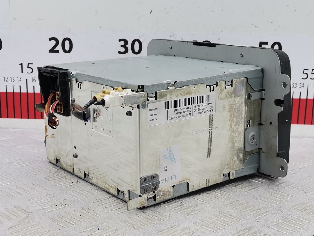 Магнитола VOLKSWAGEN Touran 2003-2010