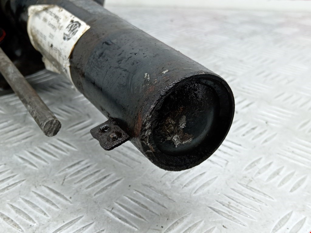 Амортизатор передний правый VOLKSWAGEN Touran 2003-2010