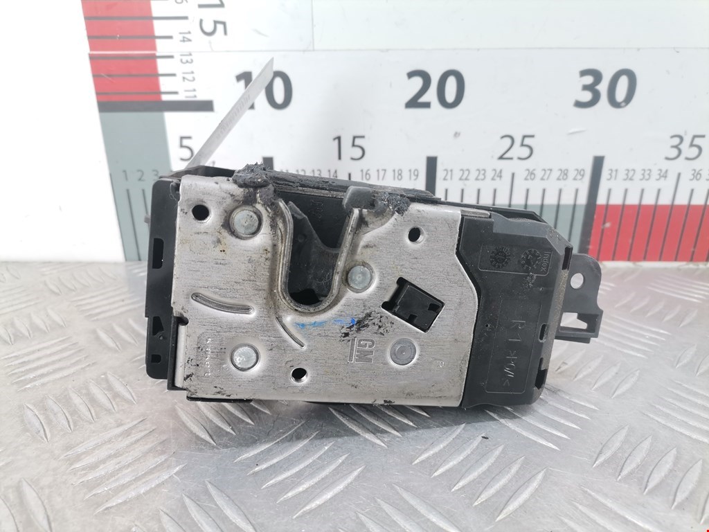 Замок двери передней правой OPEL Astra H/Family 2004-2015