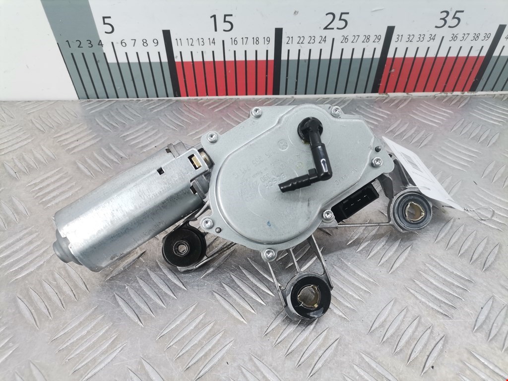 Моторчик стеклоочистителя задний VOLKSWAGEN Bora 1998-2005