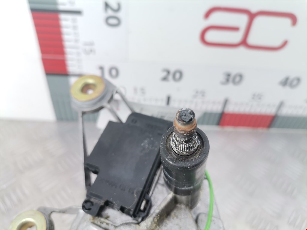 Моторчик стеклоочистителя задний VOLKSWAGEN Bora 1998-2005