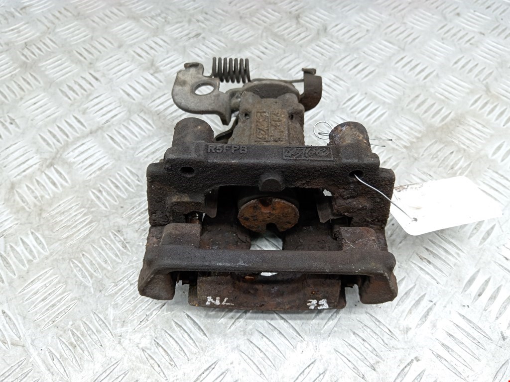 Суппорт задний правый Ford Mondeo 3 (2000-2007)