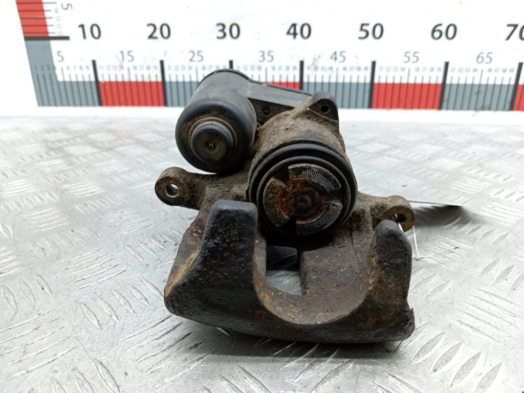 Суппорт задний левый VOLKSWAGEN Passat B6 2005-2011