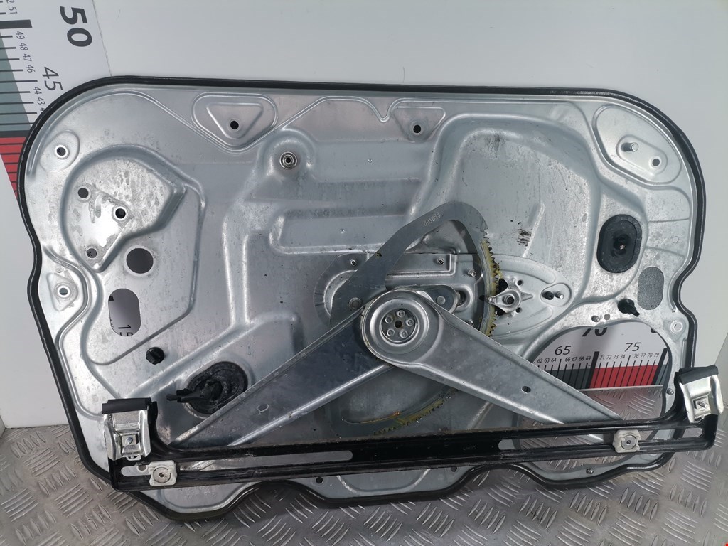 Стеклоподъемник передний правый FORD Kuga 2008-2012