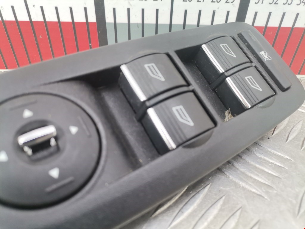 Блок управления стеклоподъемниками FORD Kuga 2008-2012