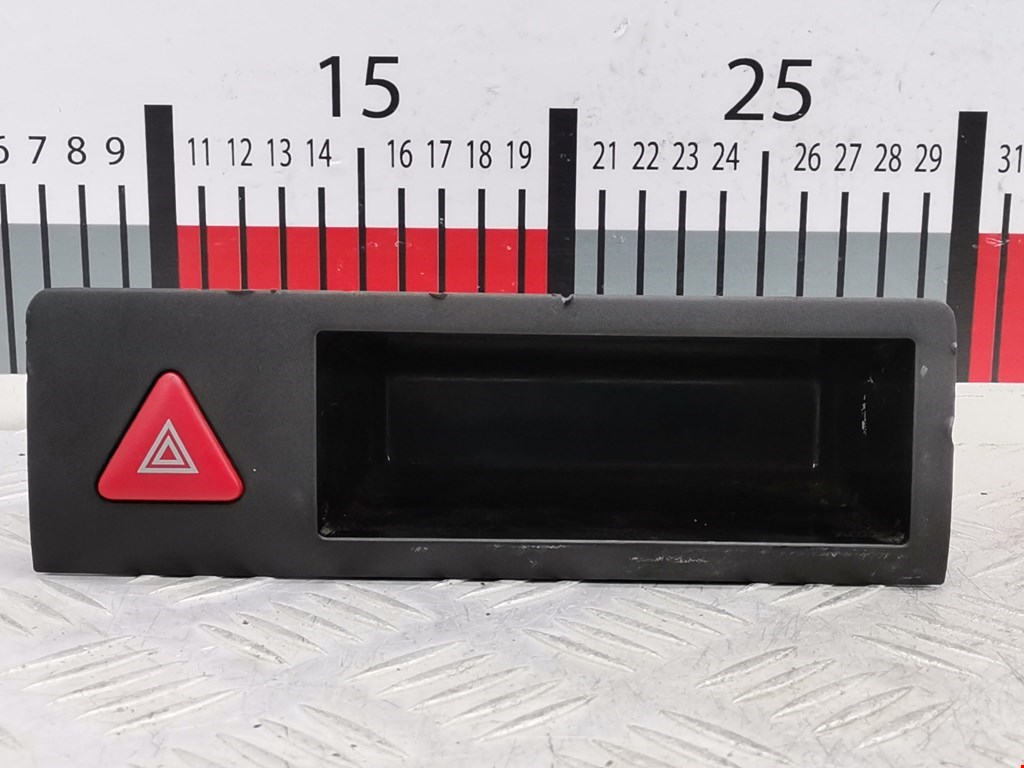 Кнопка аварийной сигнализации (аварийки) VOLKSWAGEN Transporter T5 2003-2015