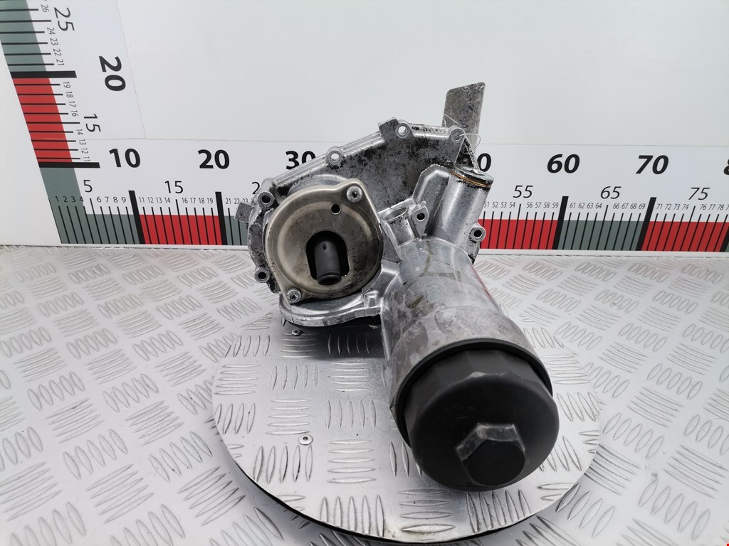 Корпус масляного фильтра AUDI A4 B5 1995-2001