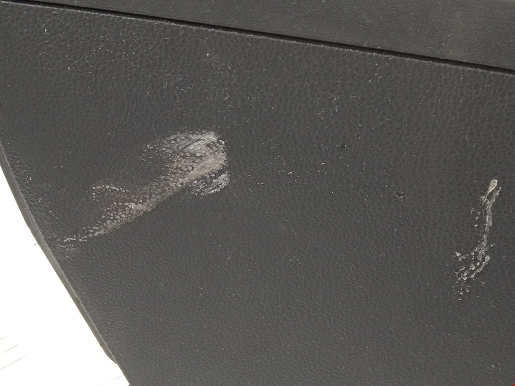 Консоль VOLVO C30 2006-2013