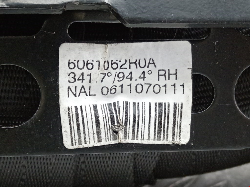 Ремень безопасности передний правый VOLVO C30 2006-2013