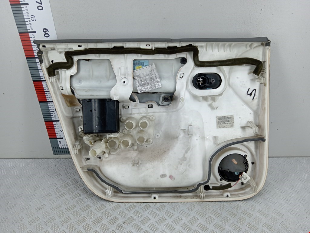 Обшивка двери передняя правая RENAULT Scenic II 2003-2010