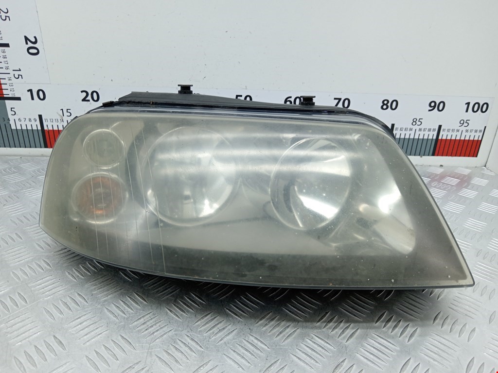Фара правая SEAT Alhambra 1996-2010