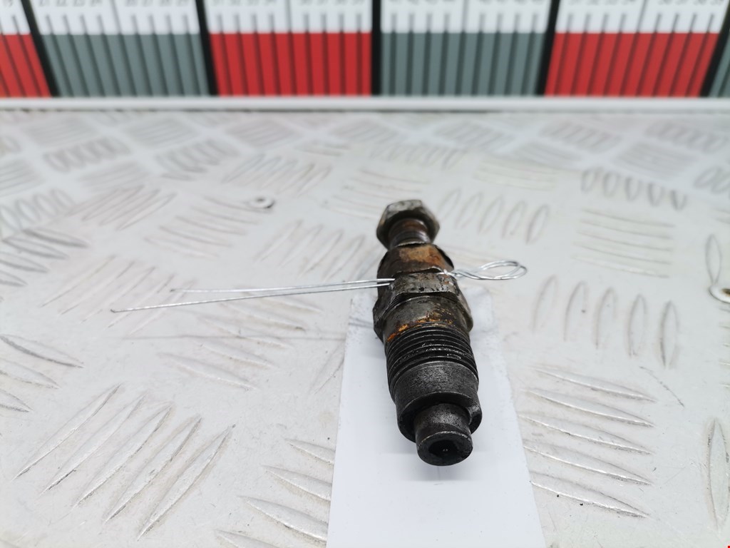 Форсунка дизельная механическая MITSUBISHI L200 K6,K7 1996-2006